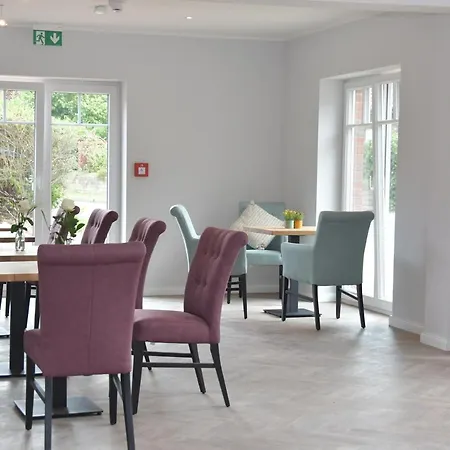 Hamester - & Restaurant * Basthorst (Schleswig-Holstein)